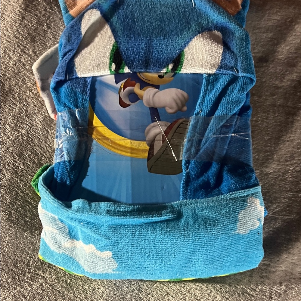 Sonic the Hedgehog Hooded Towel